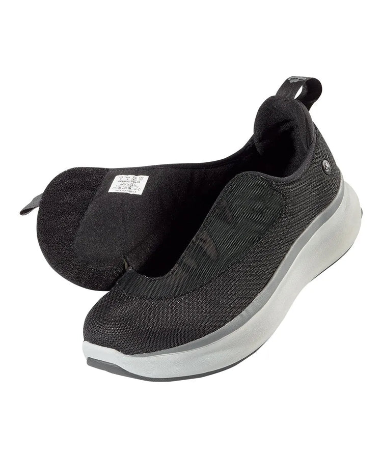 Men's extra-wide adaptive shoes ,easy to use and supportive design with easy-touch closures, ideal for individuals with mobility issues
