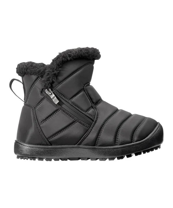 Black winter boots with back loop