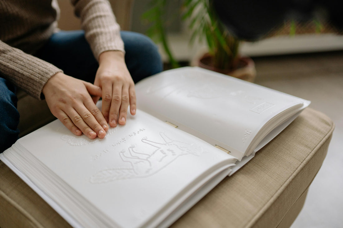 Braille Integration in Luxury Beauty: Accessibility Without Aesthetic Compromise Share