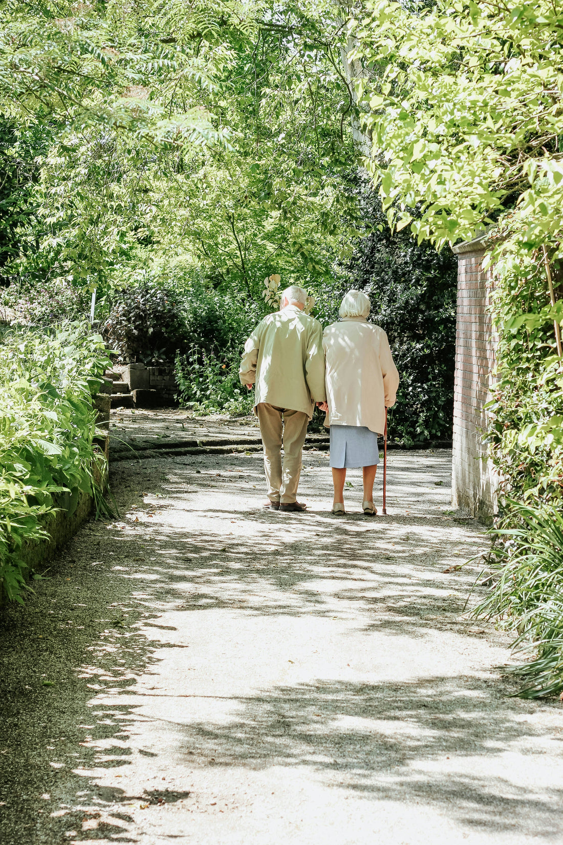 Prevent Falls & Stay Safe: 8 Gift Ideas for Seniors to Avoid Falls