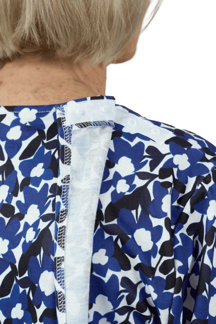 Adaptive Top - Cristy | Navy, back attachment detail