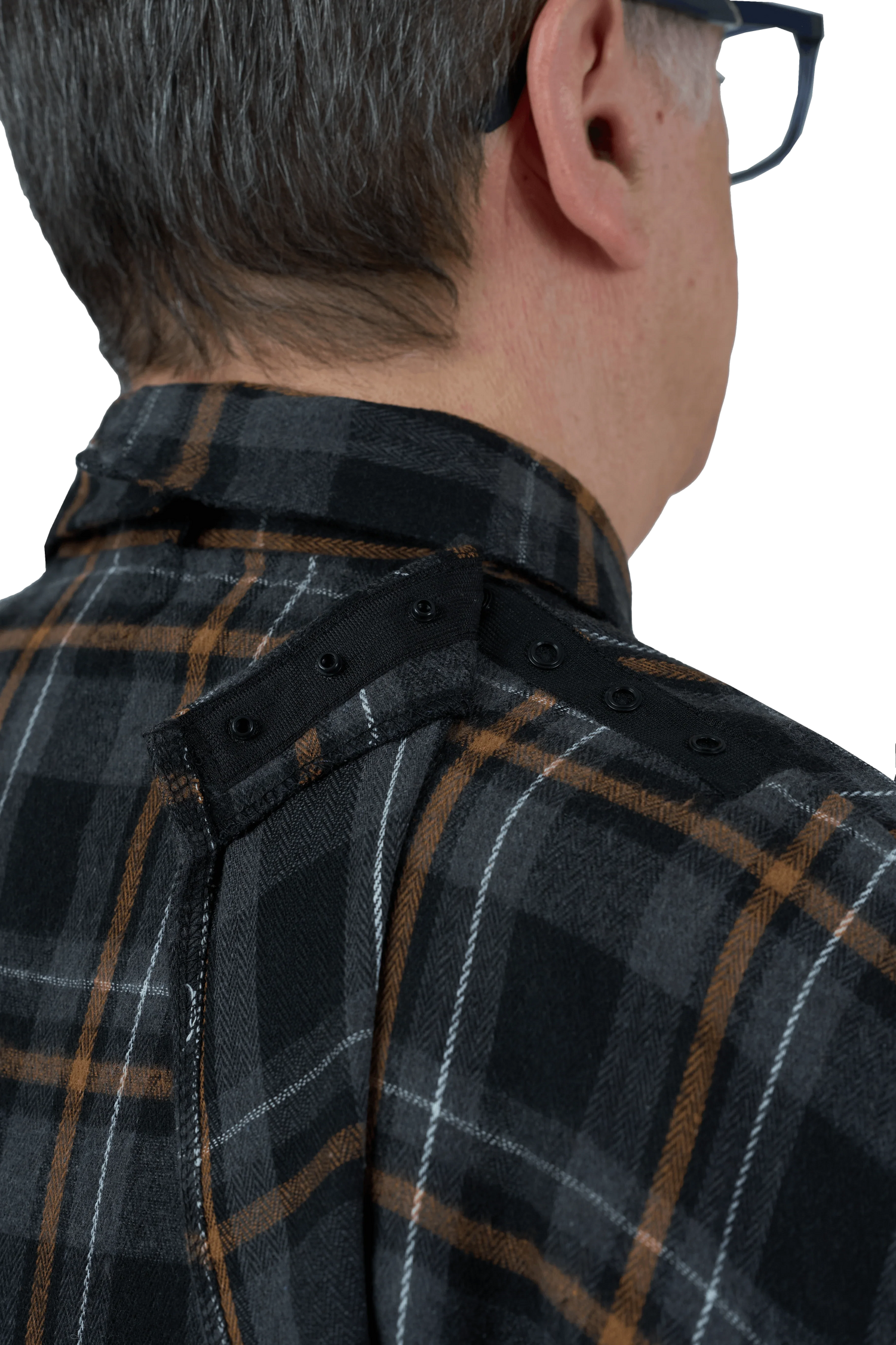 Adaptive Shirt - Theo | Black, back opening detail