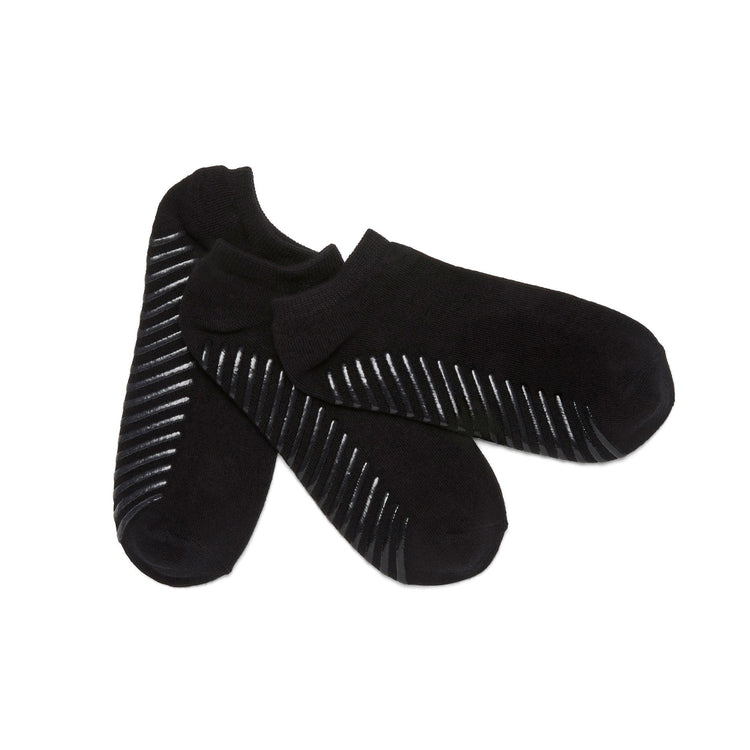 Black anti slip ankle socks made of ultra soft cotton with sticky grips.