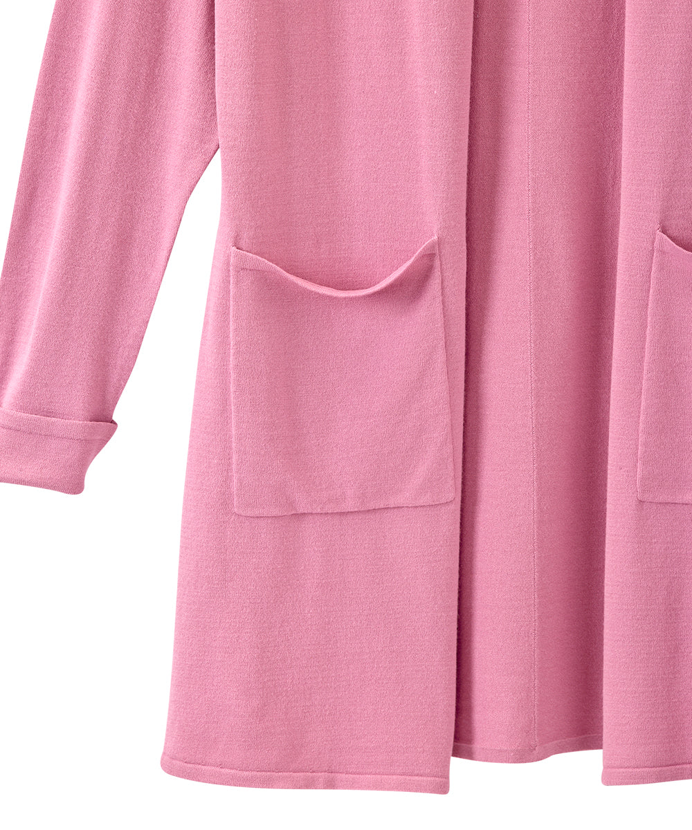 Long pink cardigan with two front pockets