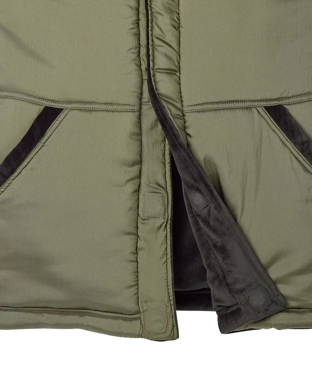Bottom of the green Men's Reversible Front Vest with Magnetic Closure